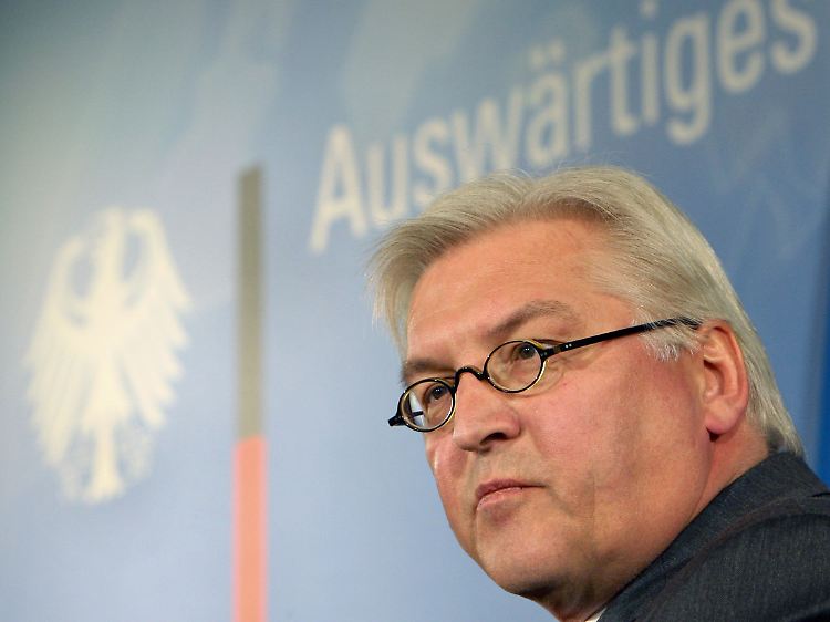 Bundesaußenminister Steinmeier schickt seine Diplomaten in die Spur.