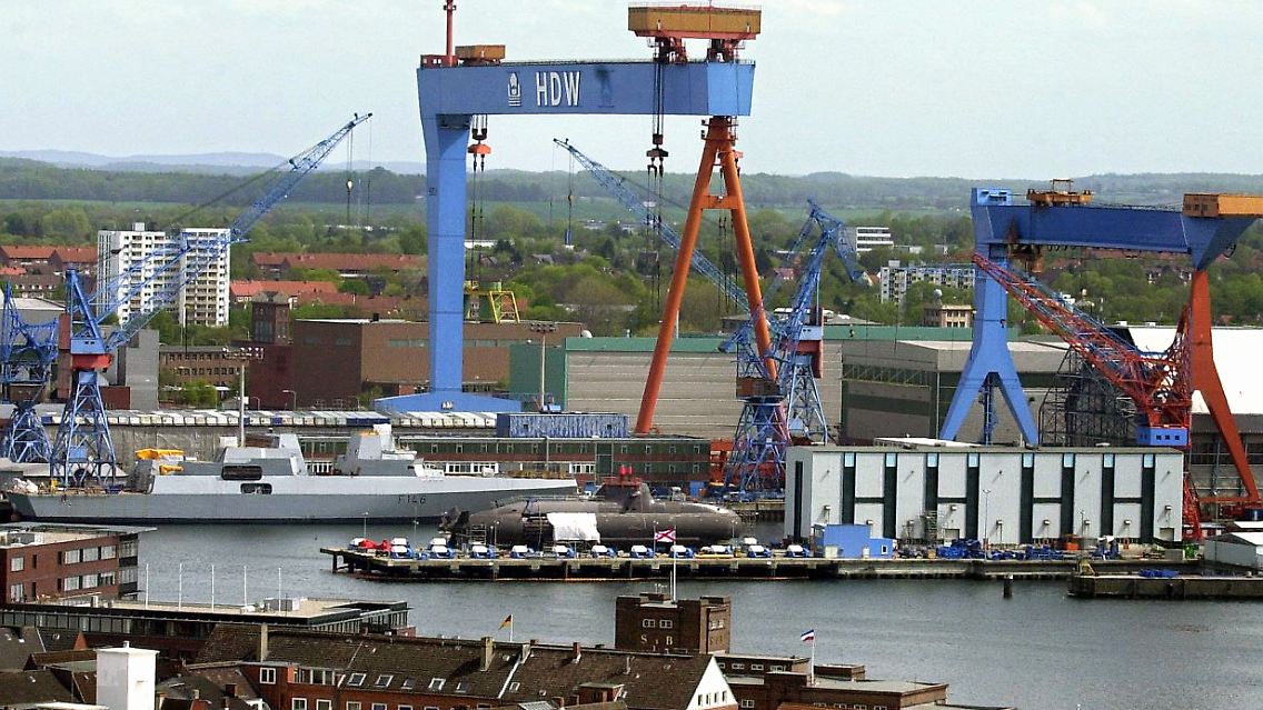 Blick auf das HDW-Gelände in Kiel.