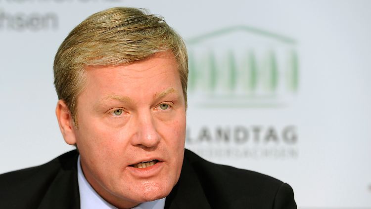 Der scheidende KMK-Präsident Althusmann glaubt an ein zweigliedriges Schulsystem in Deutschland.