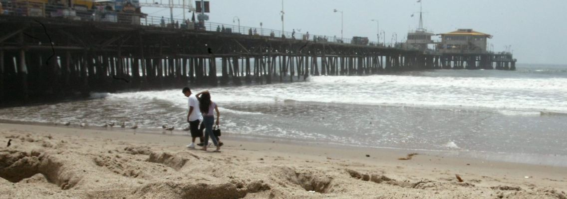 Am Strand von Santa Monica (Kalifornien).