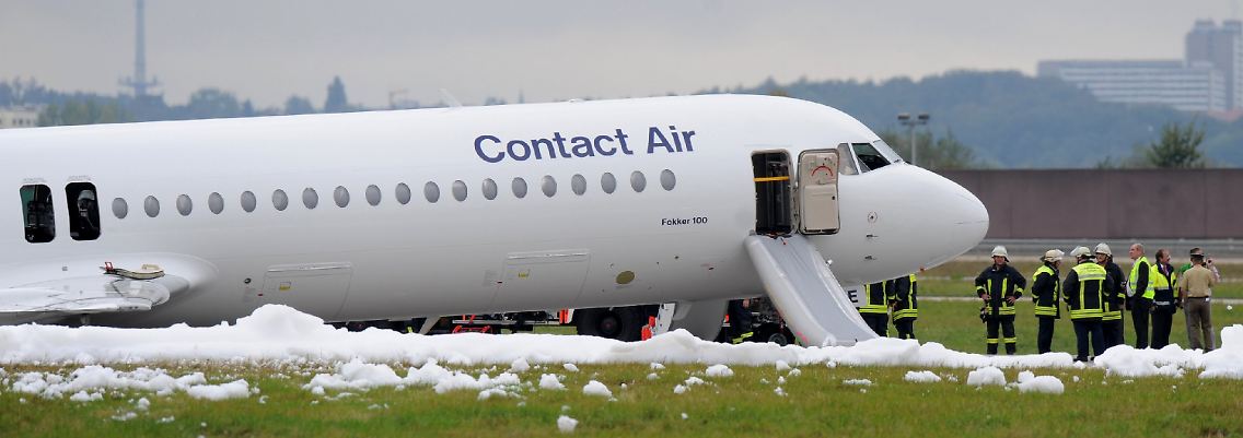 Das Hauptfahrwerk der Fokker konnte nicht ausgefahren werden.