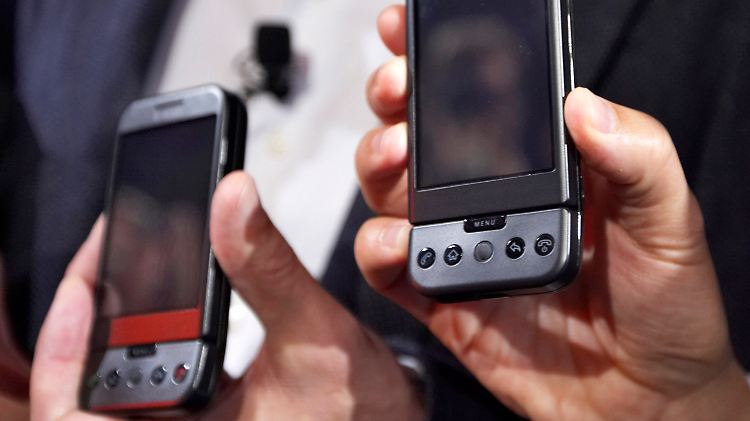 Fusion oder Alleingang? Die Deutsche Telekom sucht nach einer Lösung für ihre Tochter T-Mobile USA.