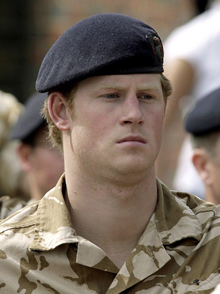 Prinz Harry absolviert wie sein Bruder, Vater und Onkel eine militärische Ausbildung (Archivbild vom 05.05.2008).