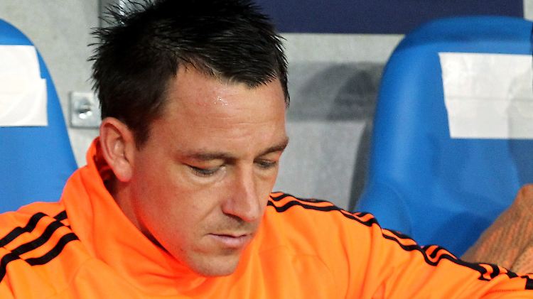 John Terry würde niemals einen Gegenspieler rassistisch beleidigen. Die Londoner Staatsanwaltschaft sieht das anders.