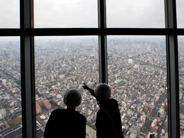 ... könnte es in Tokio wieder aufwärts gehen: Blick aus dem neuen Fernsehturm auf das Häusermeer der japanischen Hauptstadt.