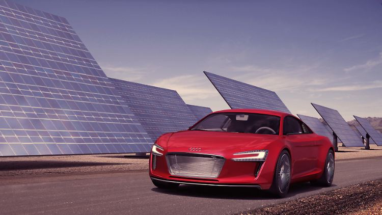 Das Design der Studie E-tron orientiert sich am R8.
