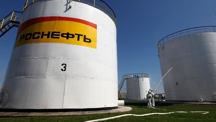 Ölkonzern in staatlicher Hand: Rosneft-Tanks am Standort Swetlograd.