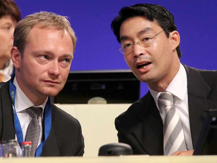 Vorgänger Christian Lindner und FDP-Chef Philipp Rösler bekommen die rhetorische Schule des Patrick Döring zu spüren.