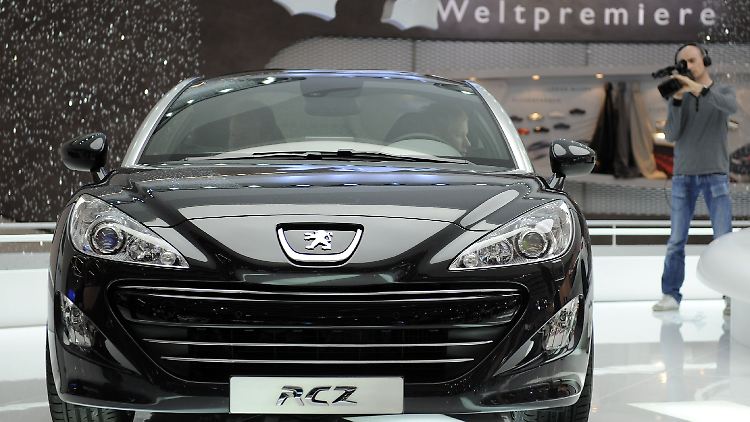 Peugeot stellt das Sportcoupé RCZ vor.