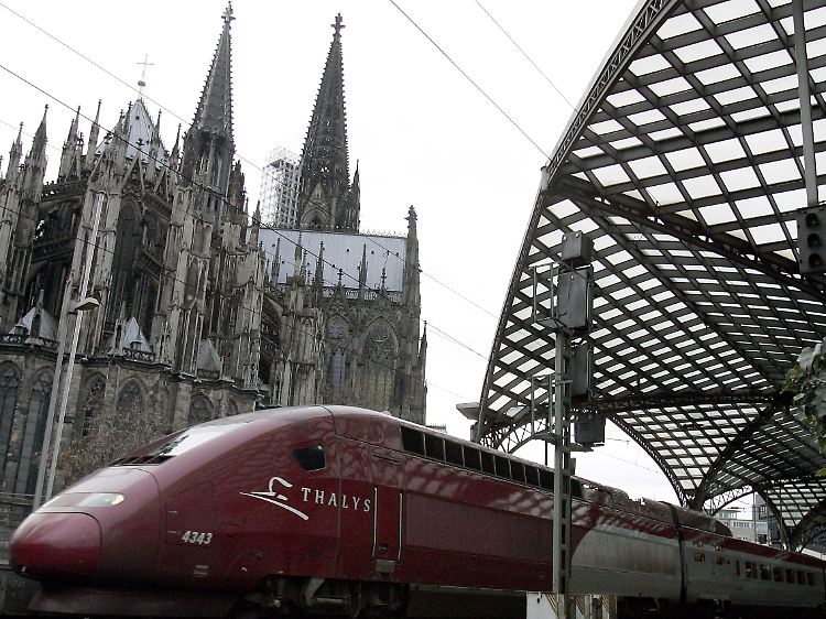 Thalys am Kölner Hauptbahnhof.