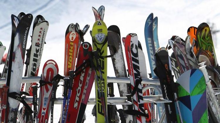 Damit der Spaß im Urlaub nicht zu kurz kommt, sollte die Skiausrüstung perfekt abgestimmt sein.