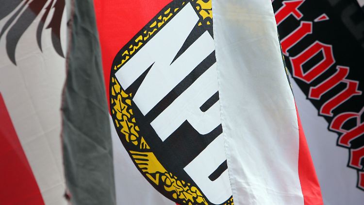 Die Debatte um einen erneuten Anlauf für ein NPD-Verbotsverfahren läuft.