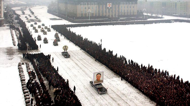 Das manipulierte Bild: Der Schnee ist heller, das Kamerateam verschwunden.