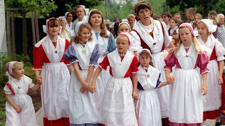 Hirschberger Trachten beim Deutschlandtreffen der schlesischen Landsmannschaft.