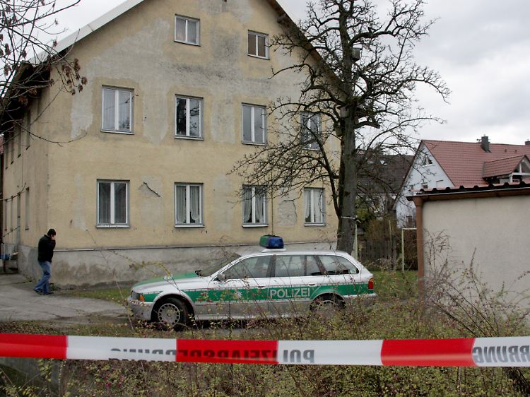 Das Haus in Friedberg, in dem die Polizei einen der Männer festnahm.