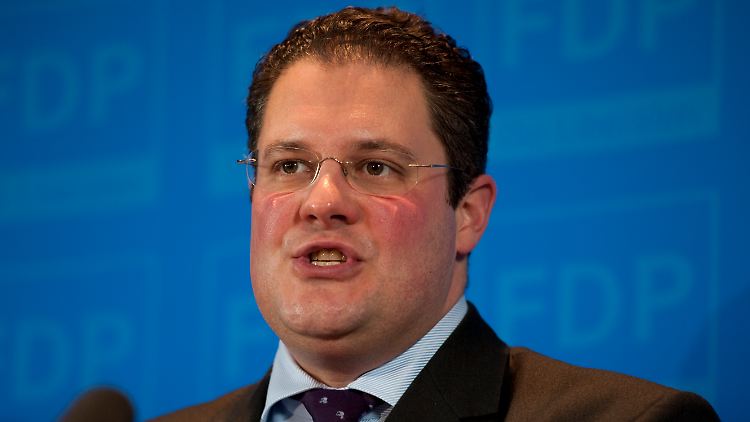 Für die FDP und deren designierten Generalsekretär Patrick Döring sind die Zweifel von Horst Seefhofer an der Rente mit 67 nicht nachvollziehbar.