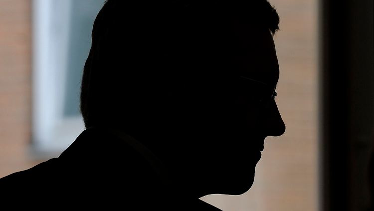 Steht mittlerweile ziemlich allein da: Bundespräsident Christian Wulff.