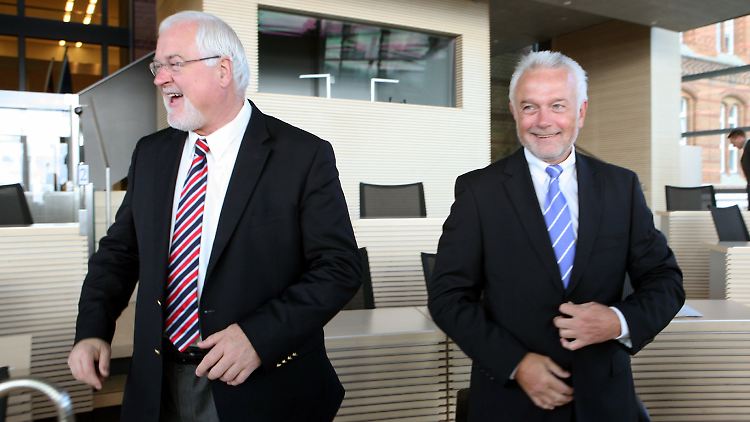 Hat keine Probleme mit der CDU: Kubicki zusammen mit Ministerpräsident Carstensen.
