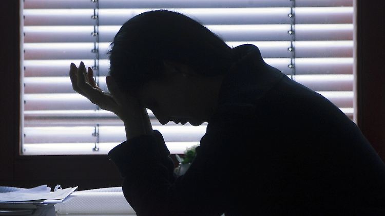 Psychische Erkrankungen führen am häufigsten zur Berufsunfähigkeit. Hier helfen nur wenige der Alternativ-Versicherungen.