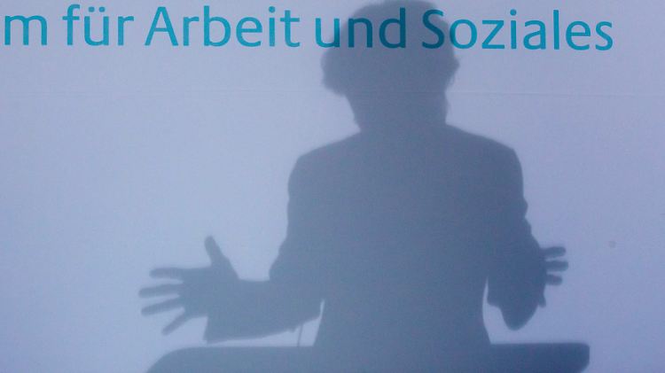 Von der Leyen lobt den Fleiß der Deutschen.