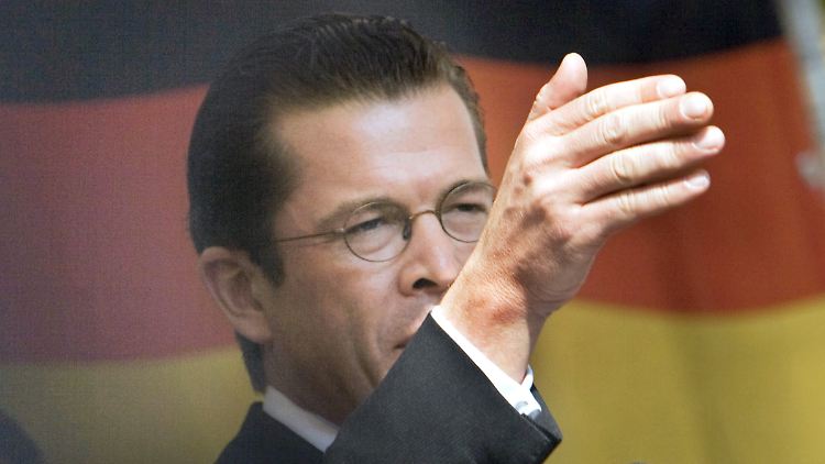 ... und als Wahlkämpfer für die CSU in Aschaffenburg ...