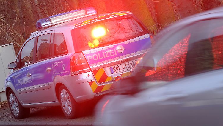Radarfallen sind vielen Autofahrern ein Dorn im Auge. Mit Blitzerwarnern suchen sie Schutz vor dem unfreiwilligen Porträtfoto.