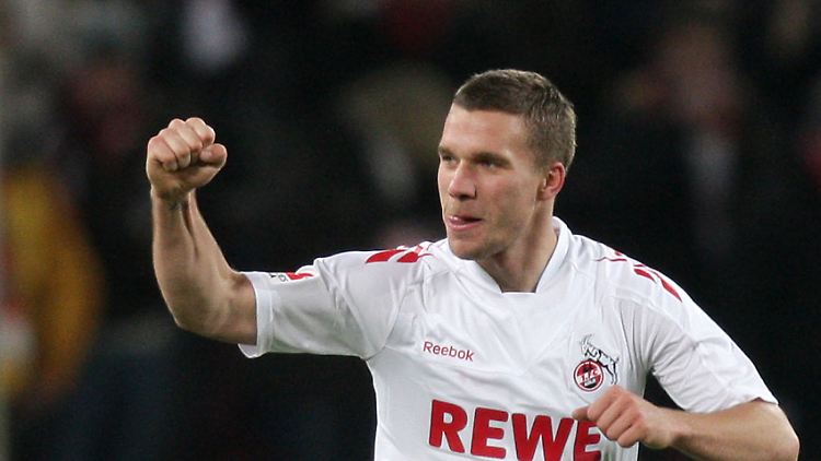 Lukas Podolski sollte beim 1. FC Köln bleiben, findet ein Minister aus NRW.