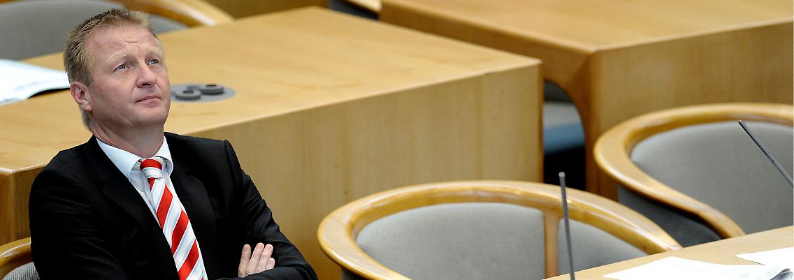 Für Ralf Jäger ist die geplante Neonazi-Datei nur eine "Mogelpackung".