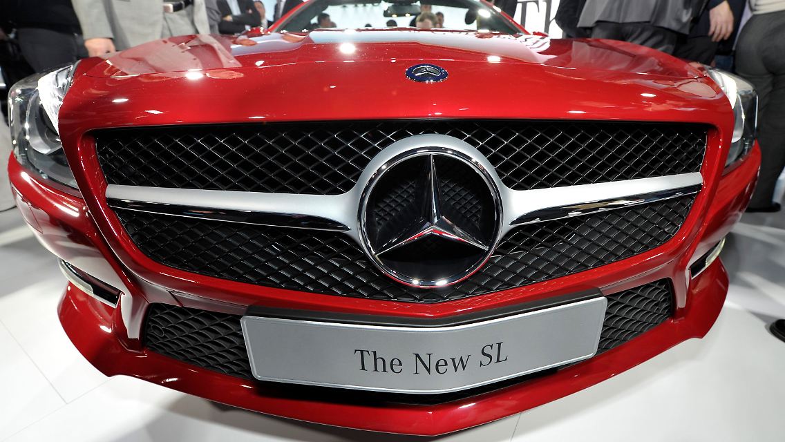 2012-01-09T025259Z_01_MJC05_RTRMDNP_3_AUTOSHOW.JPG184378012544182616.jpg