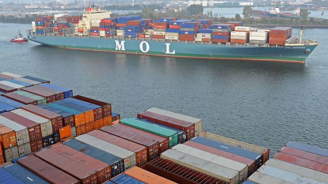 Im Hamburger Hafen wird ein Großteil der deutschen Ein- und Ausfuhren umgeschlagen.