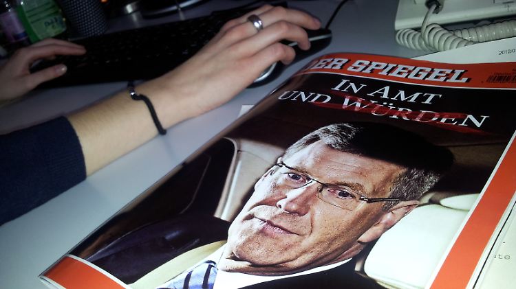 Eine Art Kooperation: Der "Spiegel" dokumentiert die Ansage auf der Mailbox des "Bild"-Chefs.