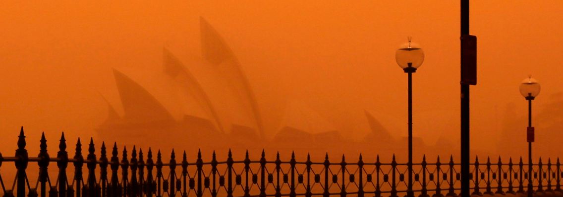 Windböen von bis zu 65 km/h fegten über Sydney.