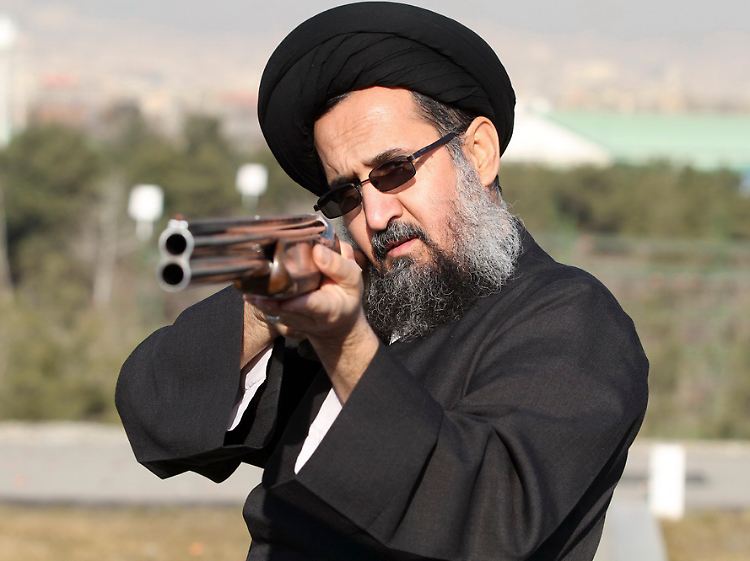 Mullah mit Flinte: Das Schießsportzentrum in Teheran liegt in einem Komplex namens "Freiheit".