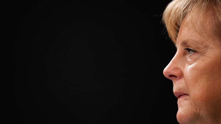Nur noch 49 Prozent würden sich für Angela Merkel als Kanzlerin entscheiden.