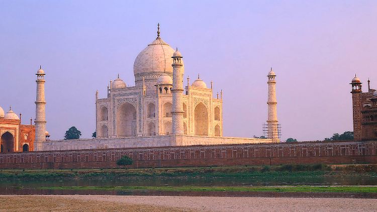 Das weltberühmte Taj Mahal in Agra