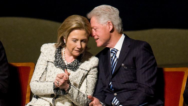 Gefährten in guten wie in schlechten Jahren: Hillary und Bill Clinton.