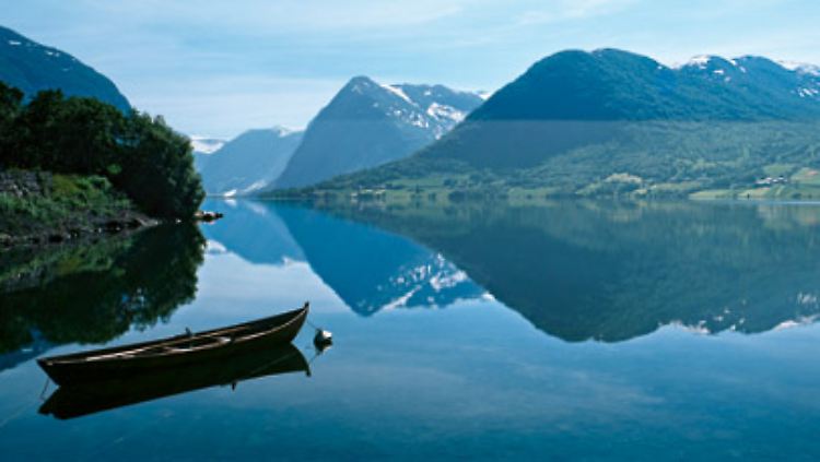 Der Jolster See in Norwegen: Natur pur.