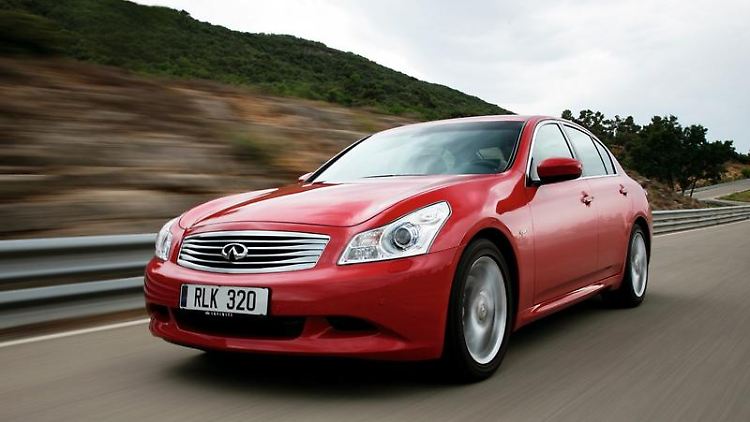 MIt fünf Modellreihen startet Infiniti in Deutschland.