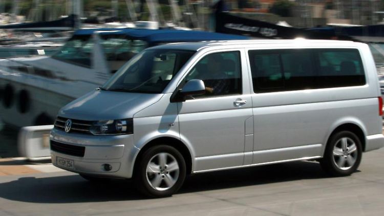 Frontpartie im aktuellen Golf-Design: VW hat das Modell T5 überarbeitet.