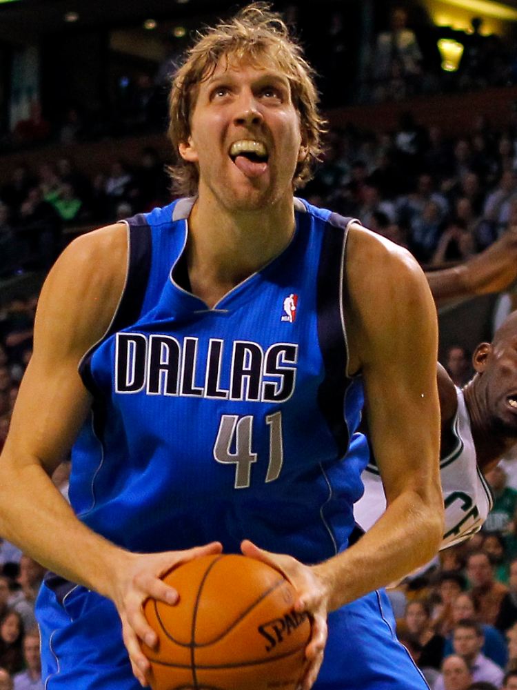 "Ich konnte mich gut durchsetzen, wurde gefoult und hatte Glück, dass der Ball rein ging": Dirk Nowitzki.