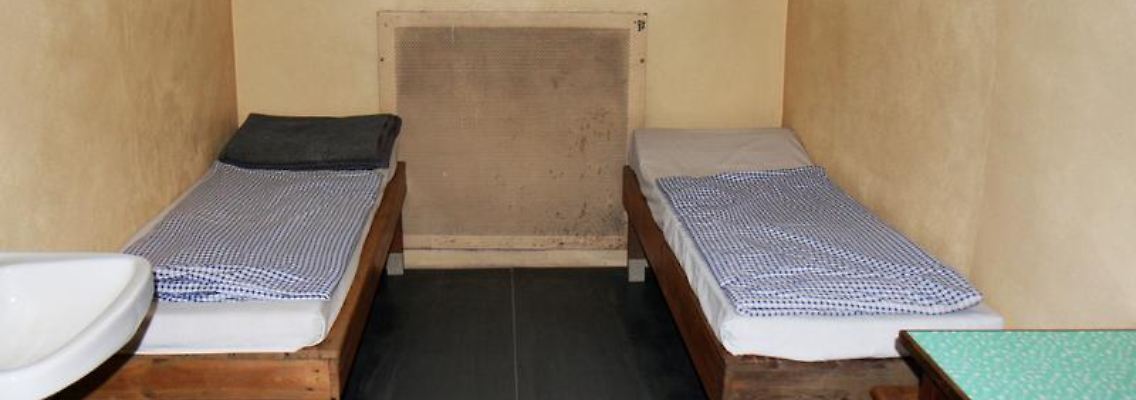So sahen Gefängniszellen aus, in denen Oppositionelle inhaftiert wurden - im Museum in der Runden Ecke wird die Geschichte der Stasi erzählt.