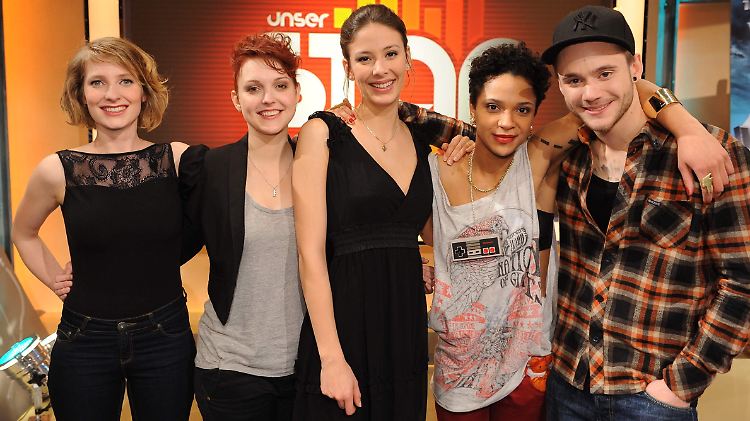 Eine Runde weiter: Leonie, Katja, Céline, Shelly und Roman (v.l.n.r.)