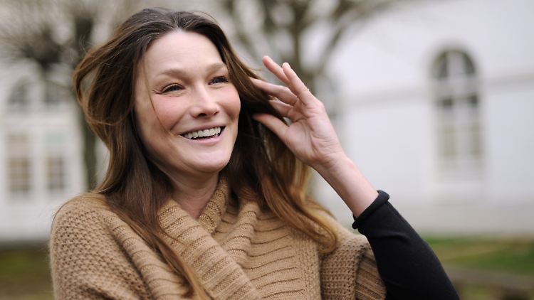 Carla Bruni ist noch immer sehr beliebt bei den Franzosen.