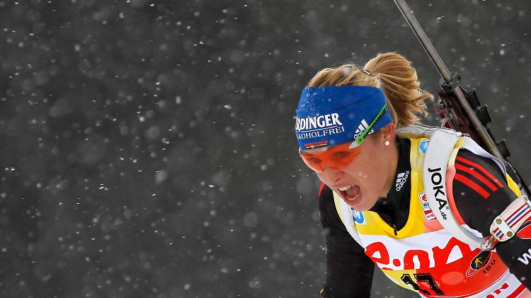 Magdalena Neuner musste auch wegen ihres Missgeschicks am Schießstand achtmal in die Strafrunde.