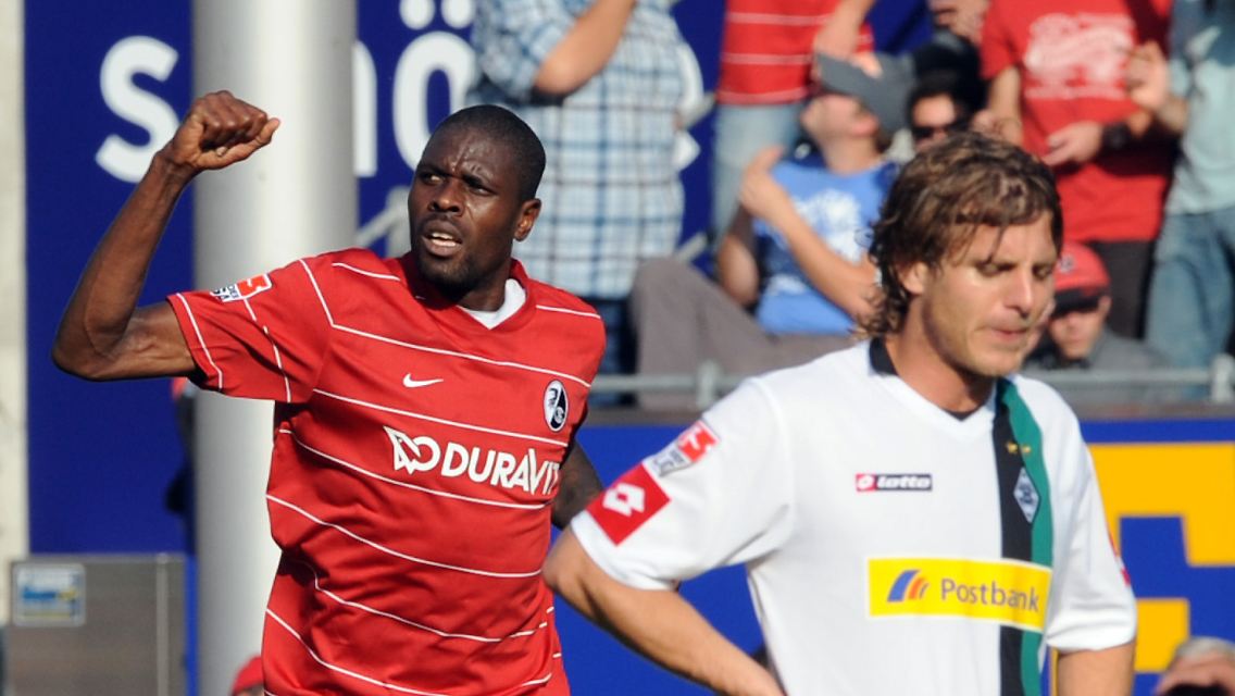 Mohamadou Idrissou erzielte das erste Tor der Breisgauer.