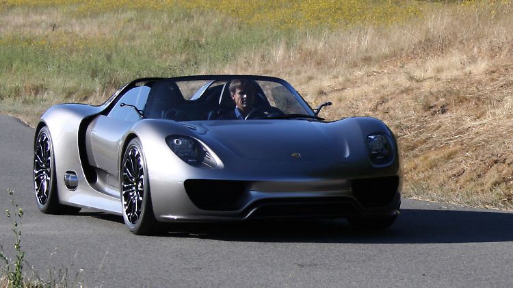 Der Porsche 918 soll für 768.000 Euro auf den Markt kommen.