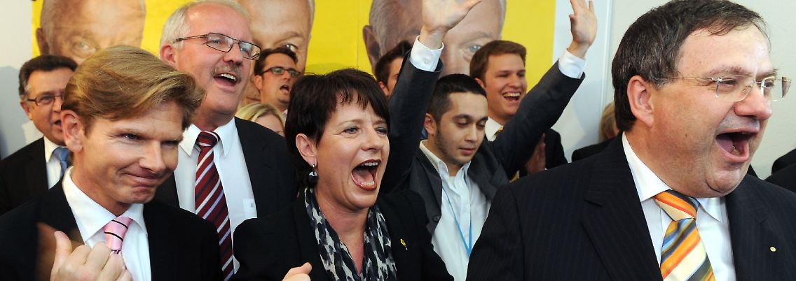 Großer Jubel in den FDP-Fraktionsräumen im Kieler Landeshaus.