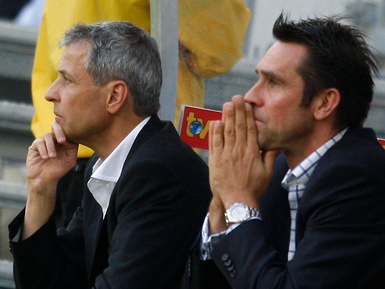 Konsterniert: Hertha-Trainer Lucien Favre und Manager Michael Preetz sahen ein erneutes Debakel ihres Teams.