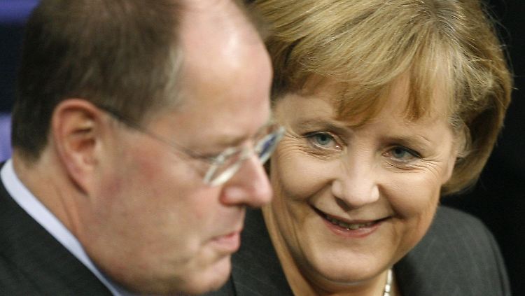 Im direkten Duell hätte auch Peer Steinbrück als Kanzlerkandidat keine Chance gegen Merkel.