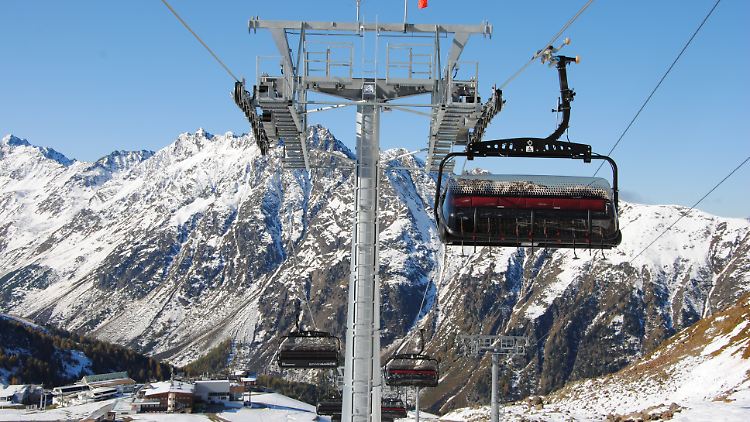 Kindersicherer Sechser-Sessellift: die "Sonnenbahn" in Ischgl.